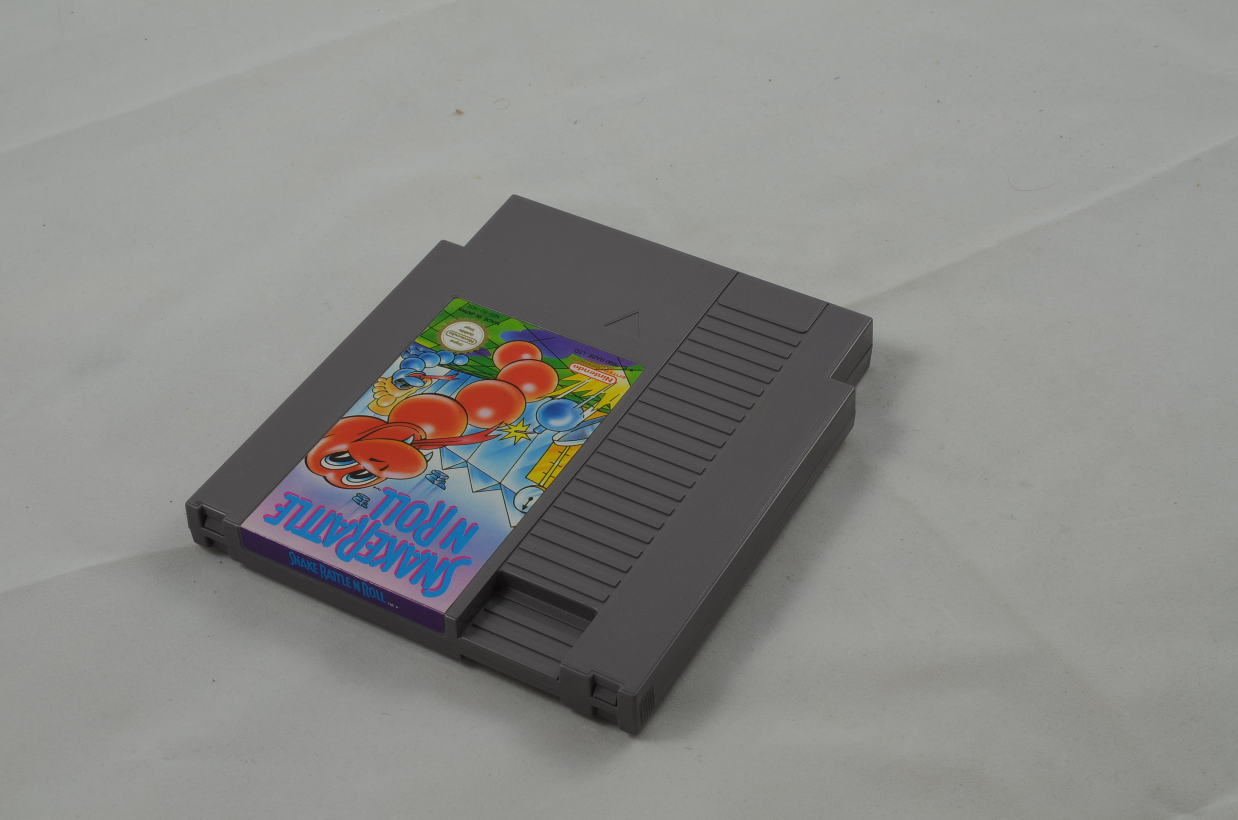 Retro Gamer Paradise Snake Rattle N Roll NES Spiel